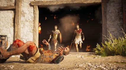 Brasidas e Alexios saindo de uma construção em chamas. Na frente deles há um oponente caido se contorcendo de dor.